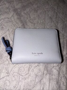 Kate spade loop zip around wallet